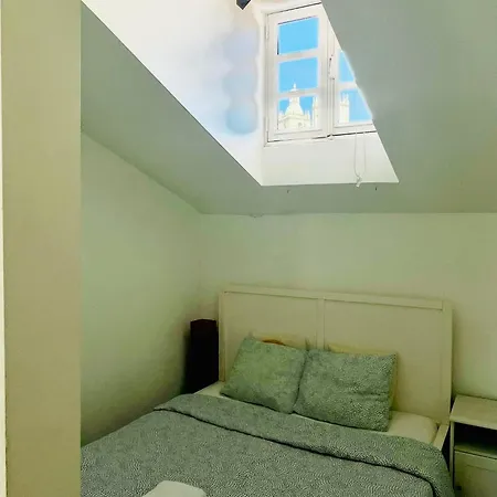 Tram 28 Cozy In Alfama Daire